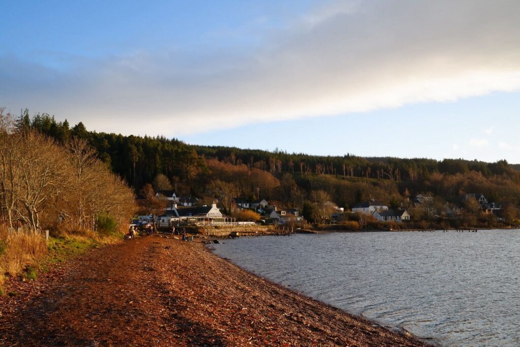 Dores Beach