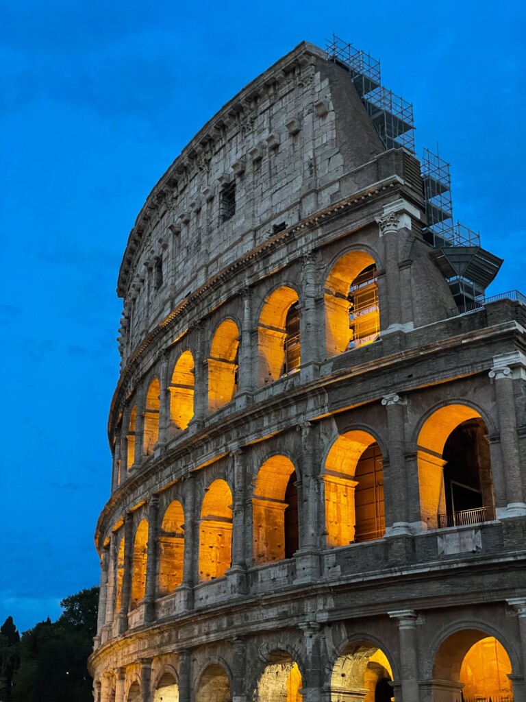 a stone building with many arches